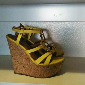 Wedge heels